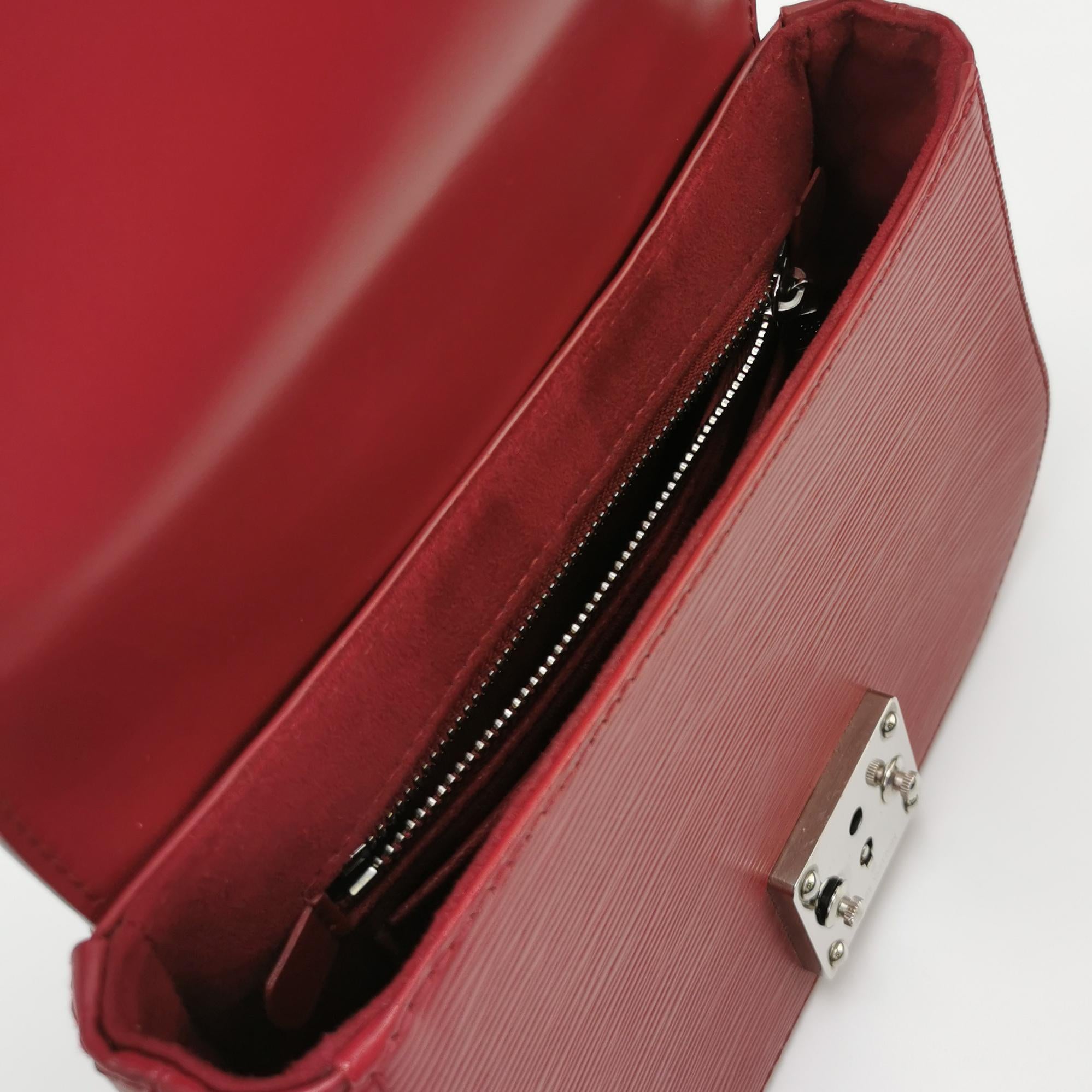 Louis Vuitton Fuschia Eden